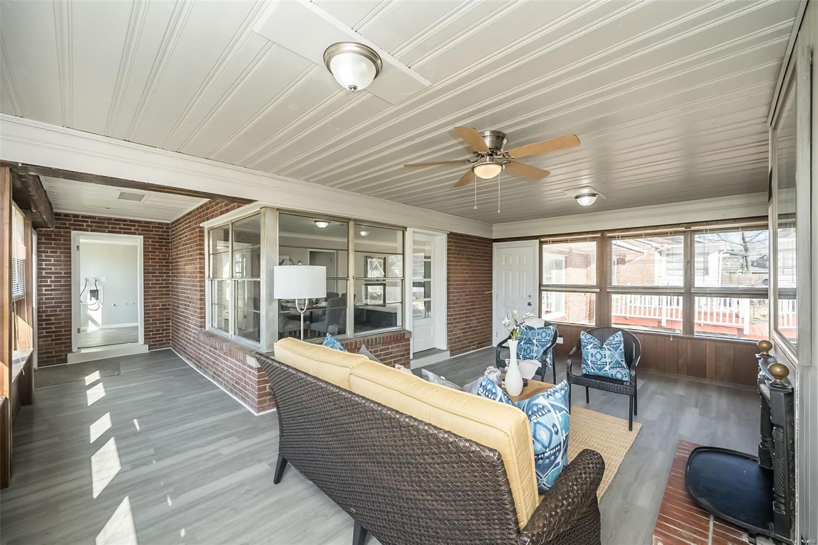 8230 Natural Bridge Road St. Louis, MO 63121 - Photo 15 of 58