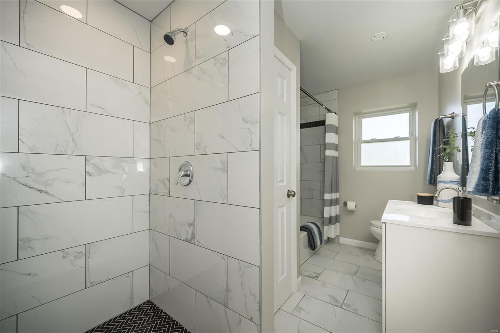 8230 Natural Bridge Road St. Louis, MO 63121 - Photo 26 of 58