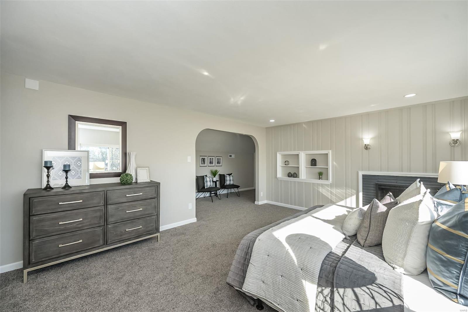 8230 Natural Bridge Road St. Louis, MO 63121 - Photo 40 of 58