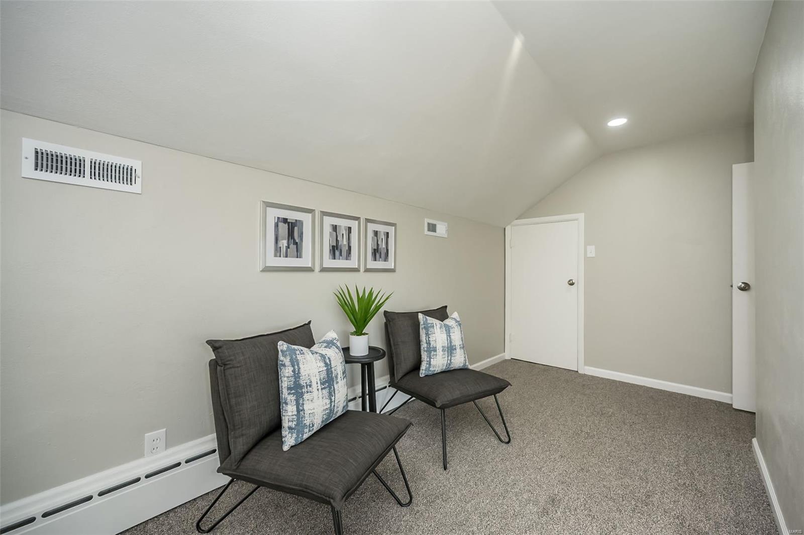 8230 Natural Bridge Road St. Louis, MO 63121 - Photo 41 of 58