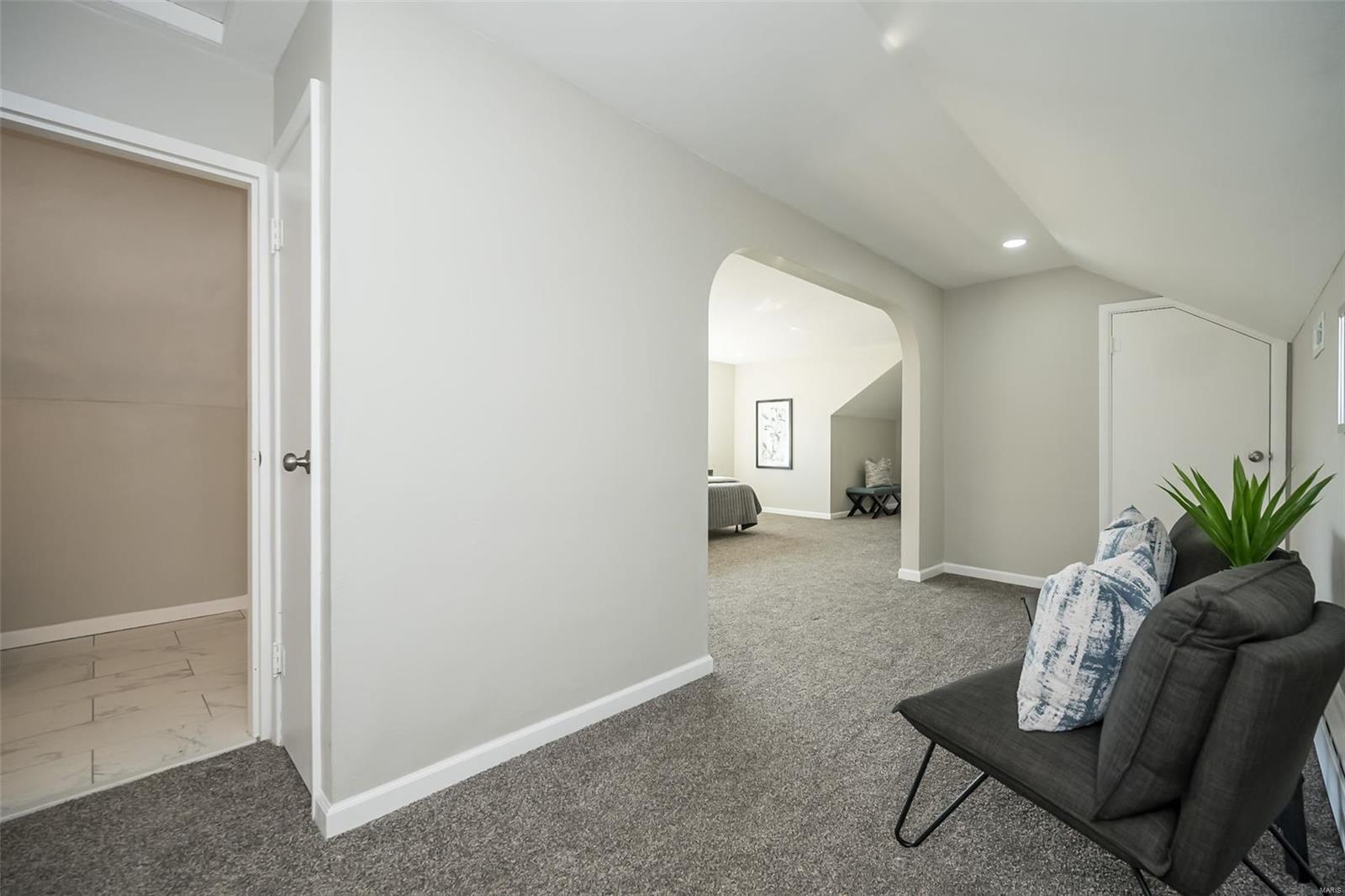 8230 Natural Bridge Road St. Louis, MO 63121 - Photo 42 of 58