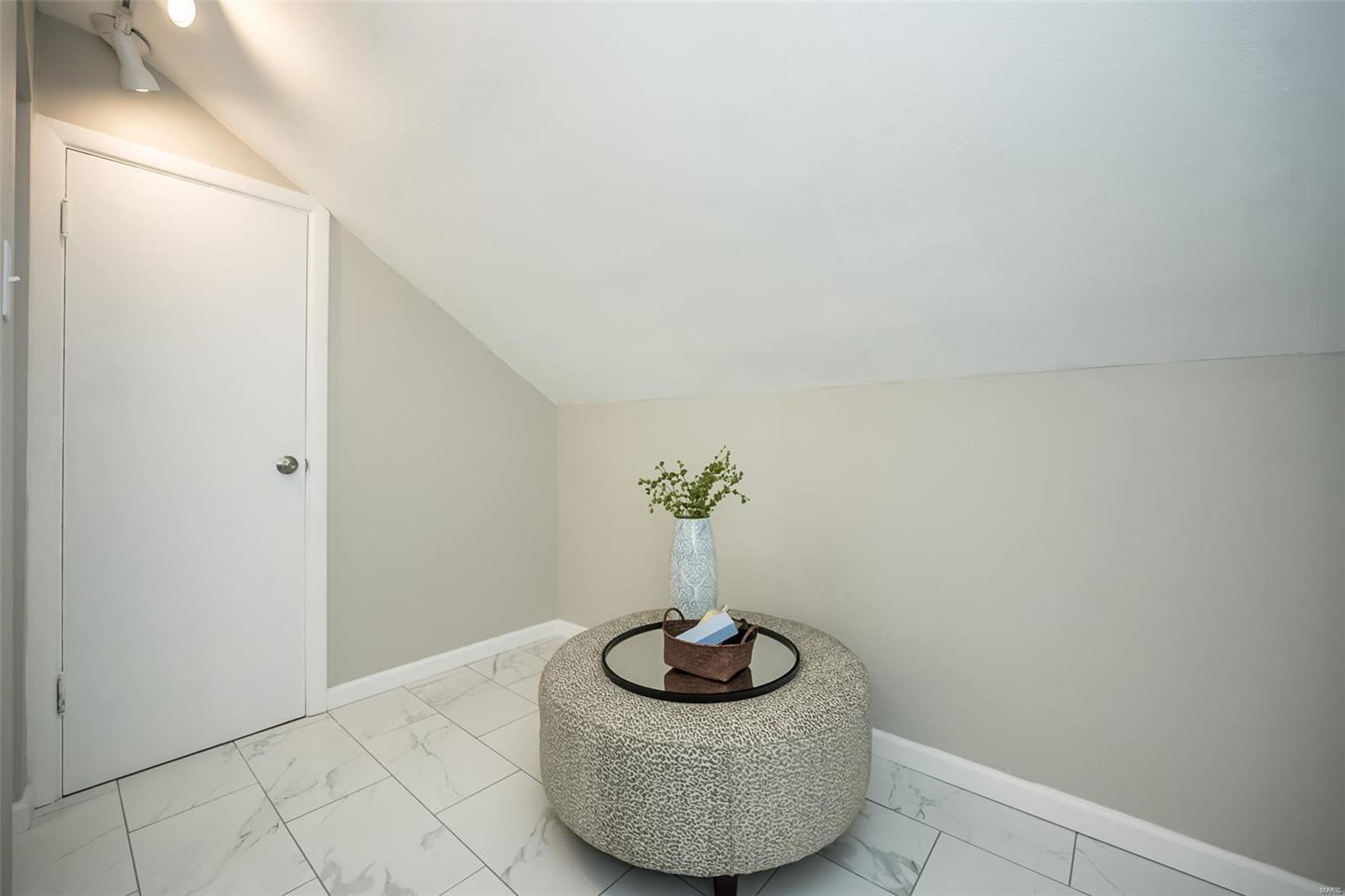 8230 Natural Bridge Road St. Louis, MO 63121 - Photo 43 of 58