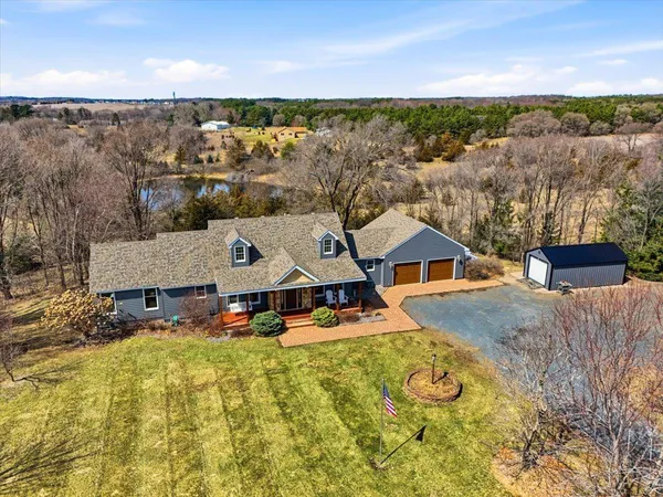 $550,000 | 1868 90th Street, New Richmond, WI 54017