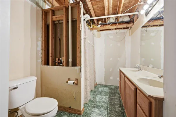 $550,000 | 1868 90th Street, New Richmond, WI 54017