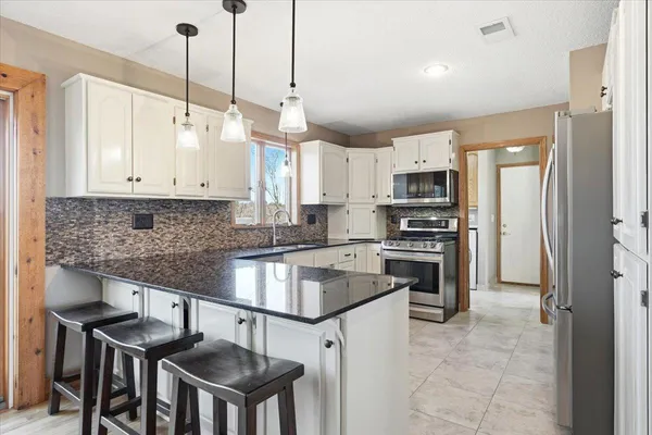 $550,000 | 1868 90th Street, New Richmond, WI 54017