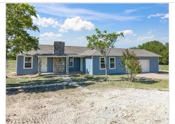 $550,000 | 4402 Colony Road, Granbury, TX 76048