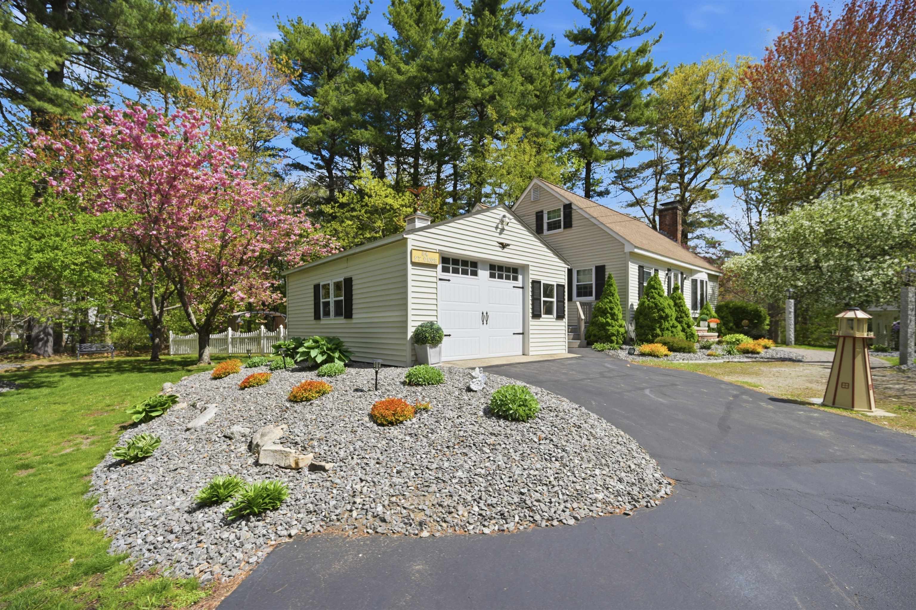 84 Woodridge Road Hampstead, NH 03826 - Photo 5 of 49