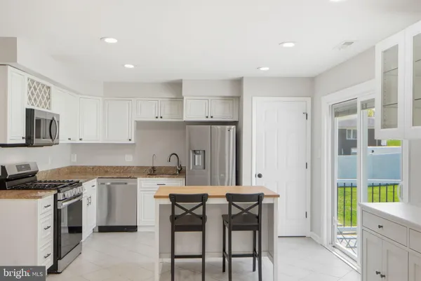 $435,000 | 16111 Village Drive West, Upper Marlboro, MD 20772