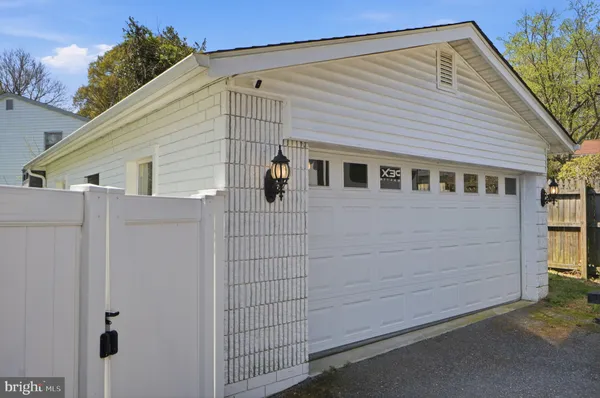 $435,000 | 16111 Village Drive West, Upper Marlboro, MD 20772