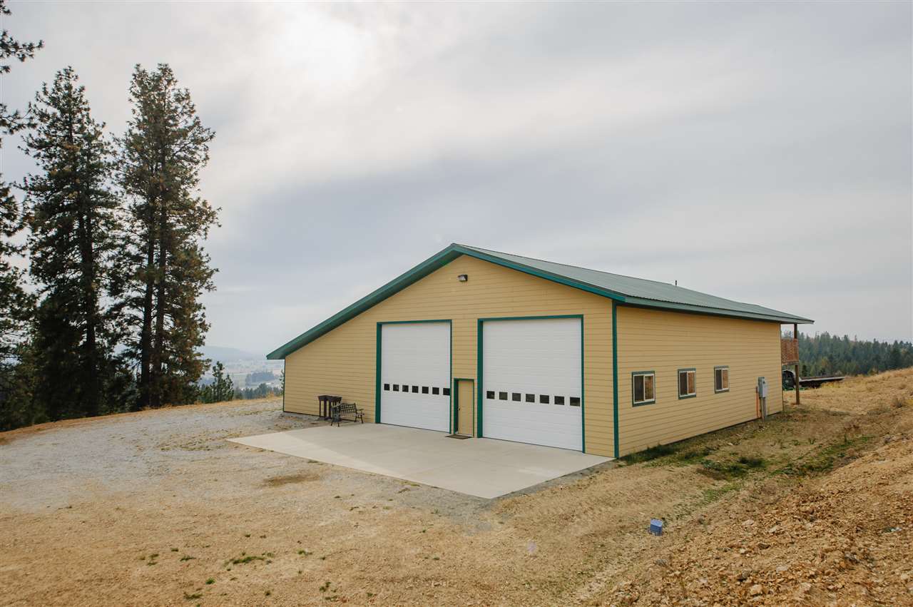 2492 Phay Road Elk, WA 99009 - Photo 3 of 18