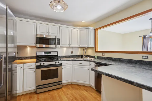 $3,000 | 17727 Mayher Drive, Orland Park, IL 60467