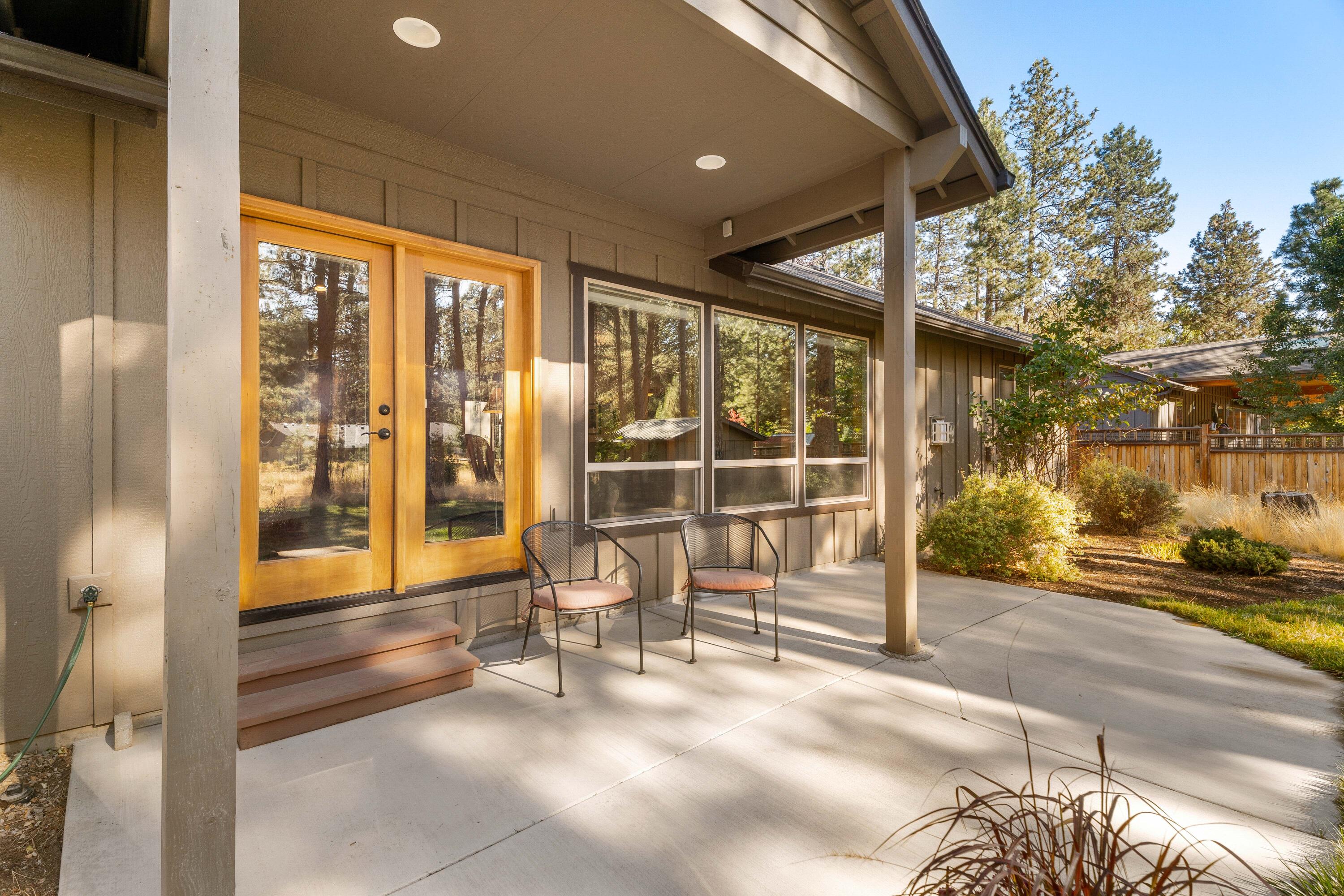 19031 Baker Road Bend, OR 97702 - Photo 33 of 35 41-Exterior