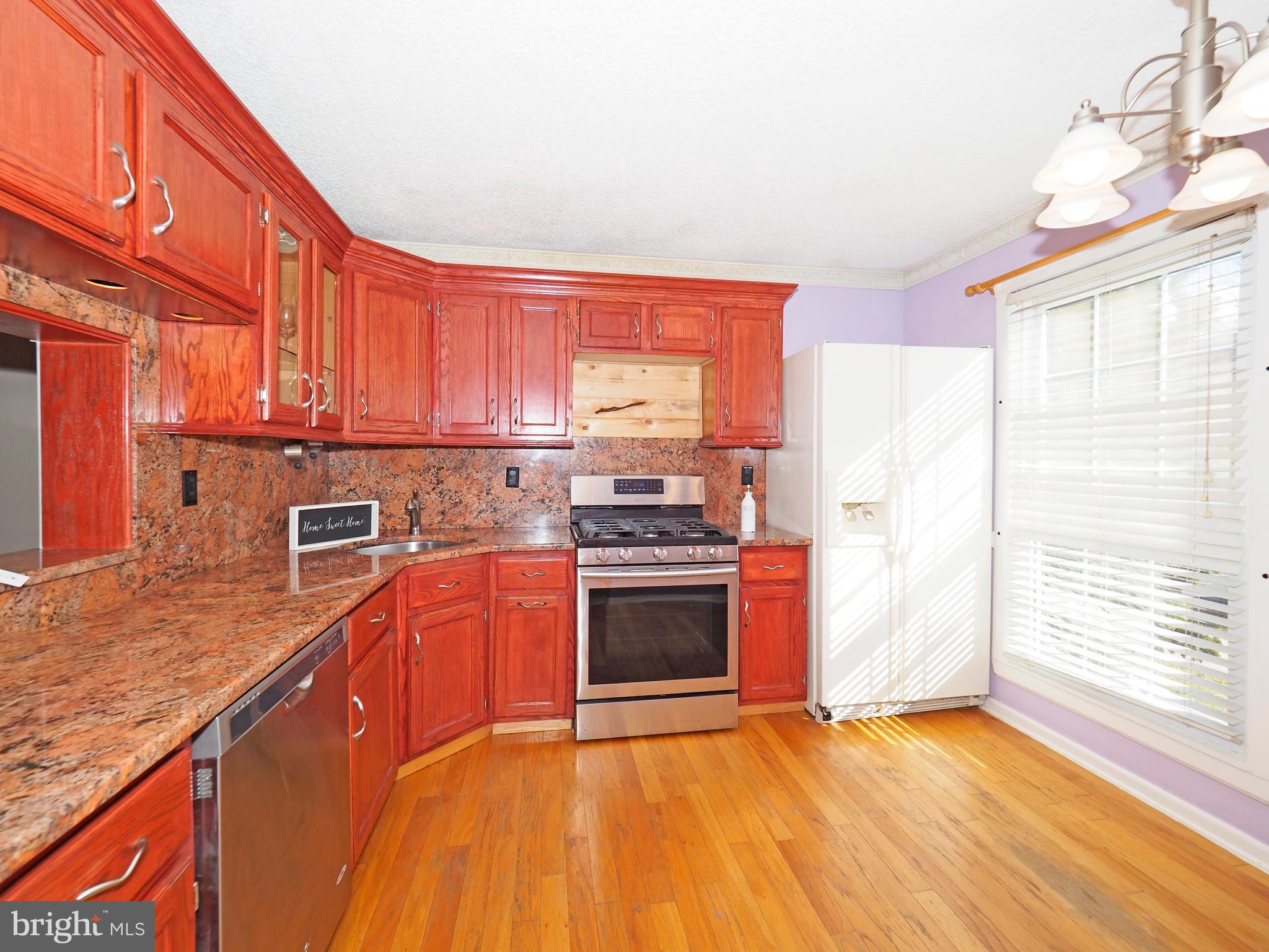 3 Fillmore Place Trenton, NJ 08648 - Photo 5 of 23