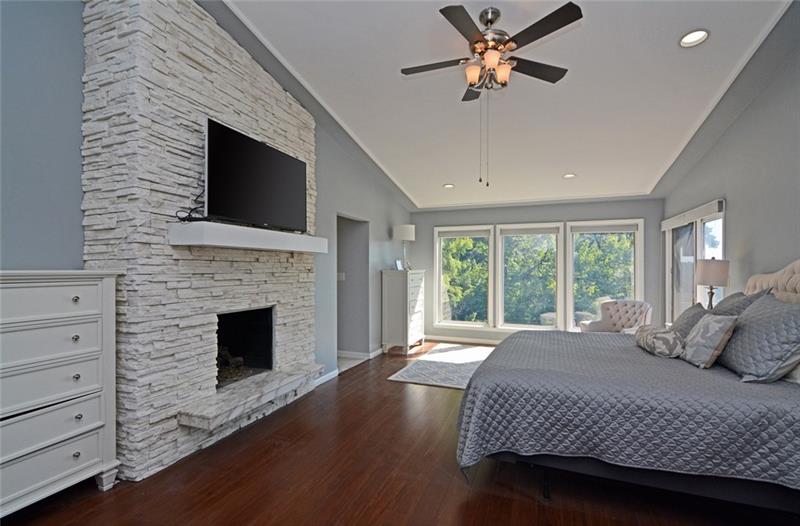 134 Riding Trail Lane Pittsburgh, PA 15215 - Photo 12 of 25 Gallery Image 12