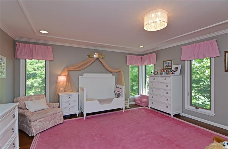 134 Riding Trail Lane Pittsburgh, PA 15215 - Photo 19 of 25 Gallery Image 19