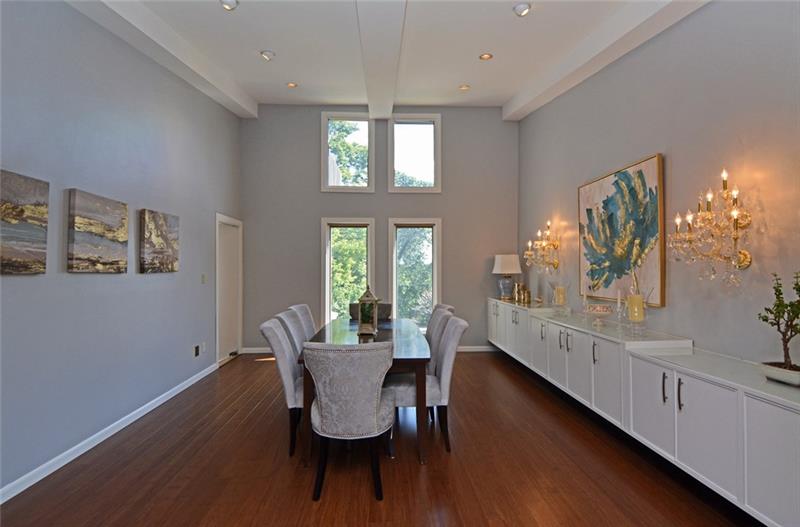 134 Riding Trail Lane Pittsburgh, PA 15215 - Photo 4 of 25 Gallery Image 4