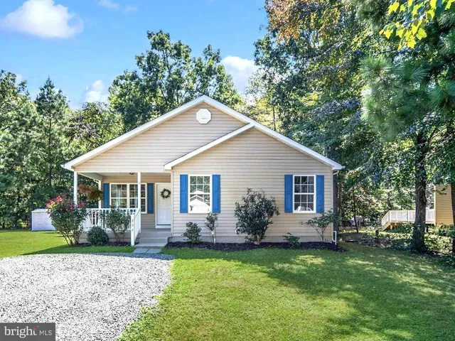 $325,000 | 238 12th Street, Colonial Beach, VA 22443