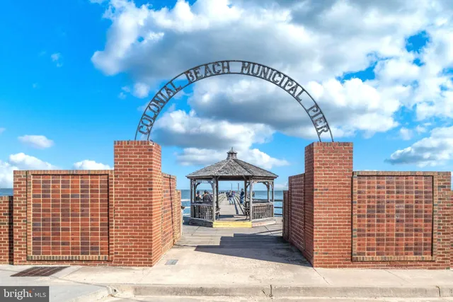 $325,000 | 238 12th Street, Colonial Beach, VA 22443