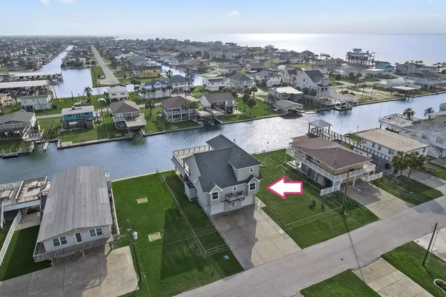 $924,000 | 3814 Brewster Key, Galveston, TX 77554