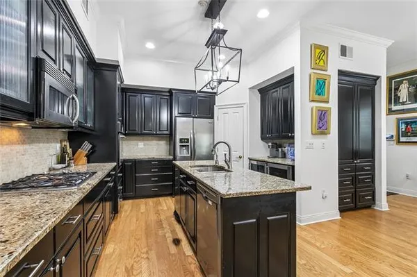 $575,000 | 3815 North Hullen Street, Metairie, LA 70002