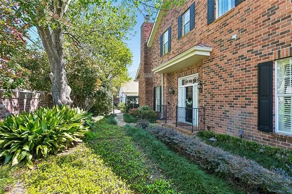 $575,000 | 3815 North Hullen Street, Metairie, LA 70002