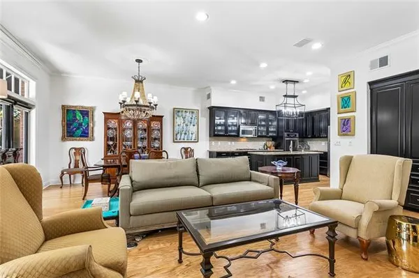$575,000 | 3815 North Hullen Street, Metairie, LA 70002