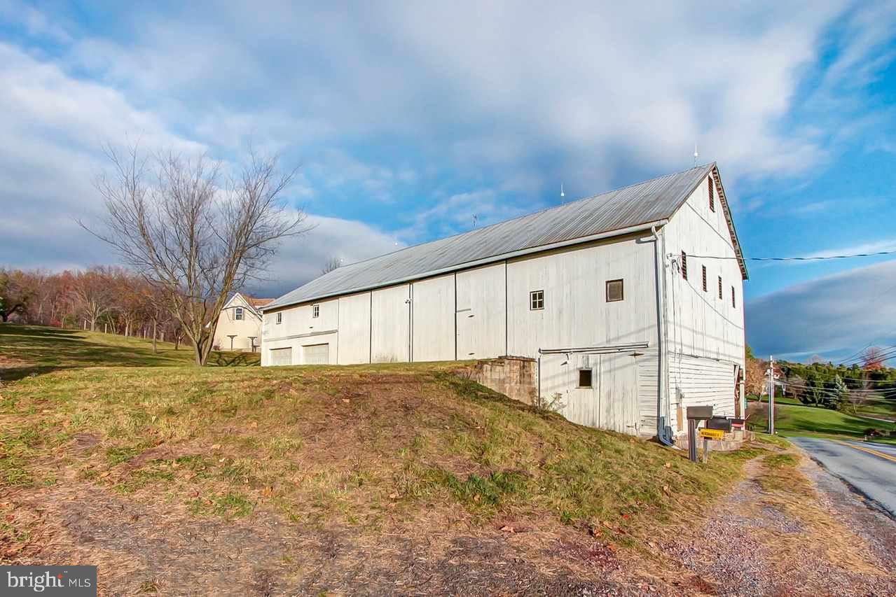 1665 County Line Road York Springs, PA 17372 - Photo 24 of 26 Gallery Image 24