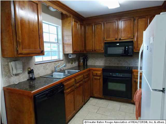 1755 Michel Delving Road Baton Rouge, LA 70810 - Photo 8 of 17