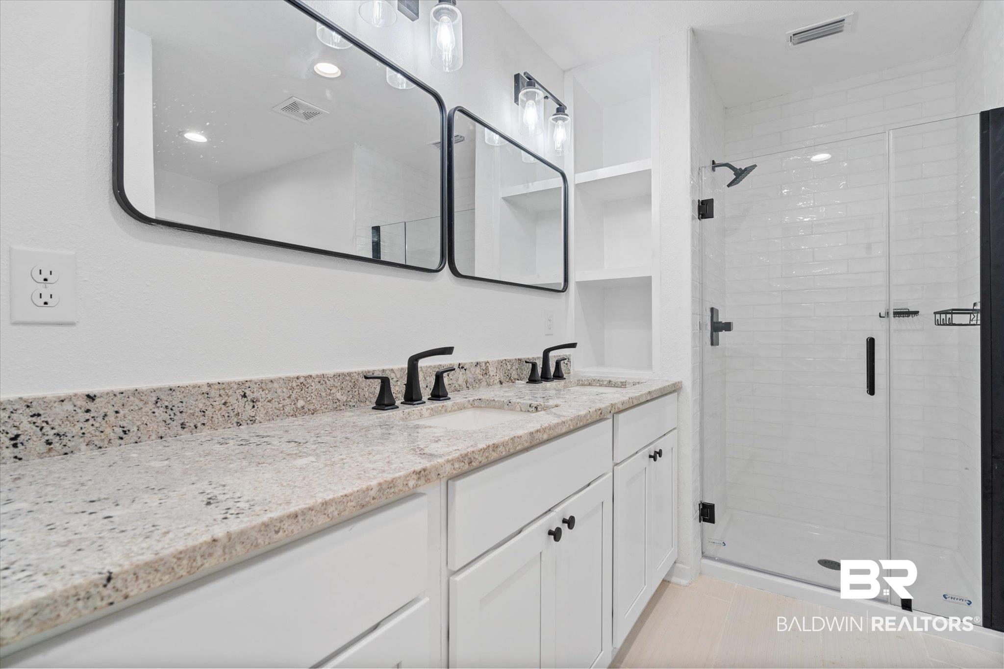 407 Barclay Avenue Fairhope, AL 36532 - Photo 15 of 29 primary bath