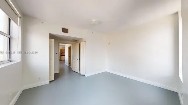 $267,500 | 111 East Flagler Street, Unit 810, Miami, FL 33131