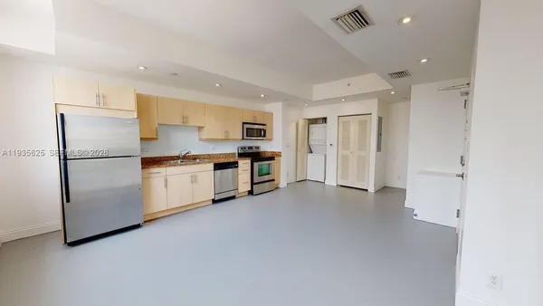 $267,500 | 111 East Flagler Street, Unit 810, Miami, FL 33131
