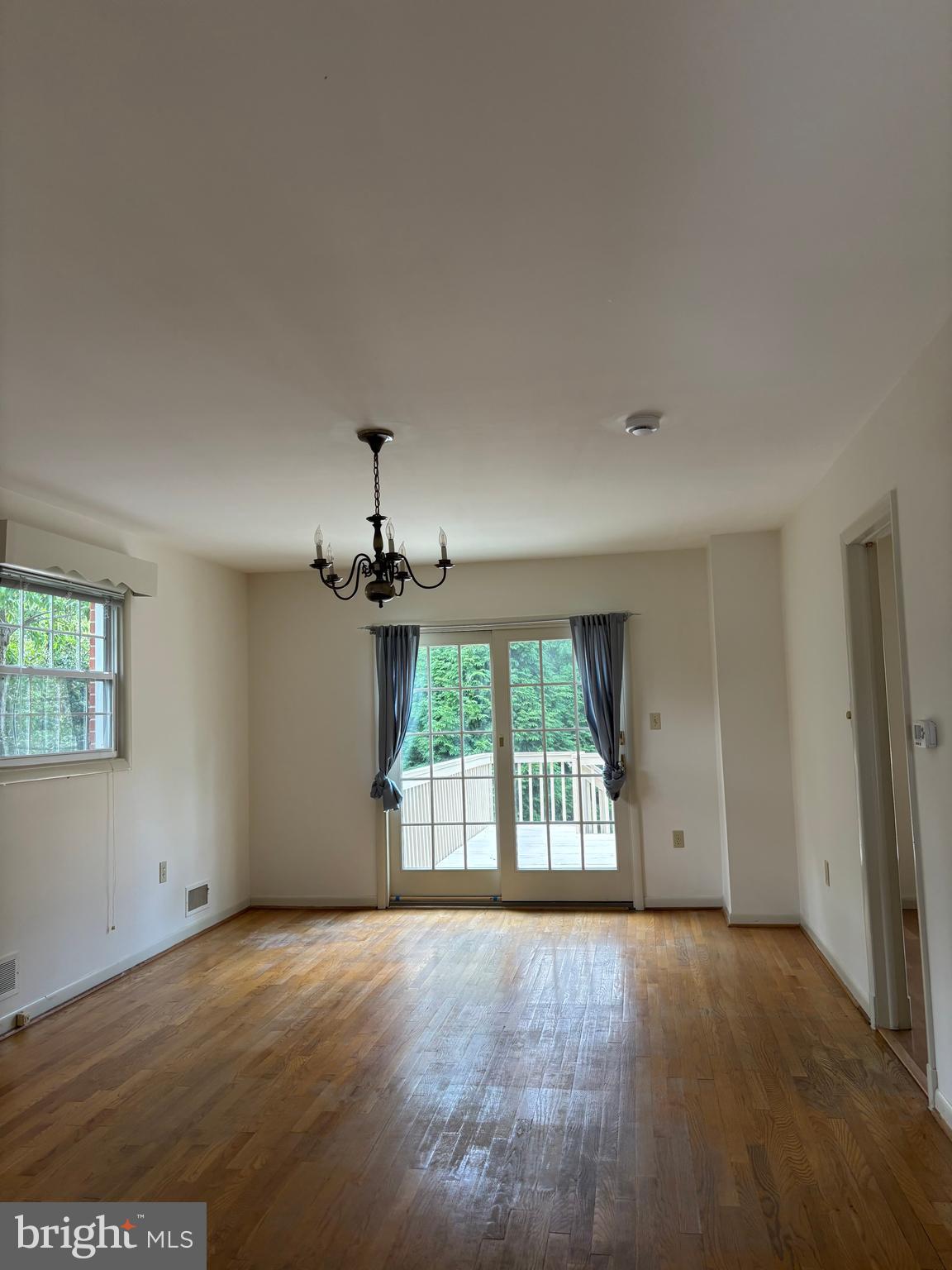 6519 Winnepeg Road Bethesda, MD 20817 - Photo 12 of 38