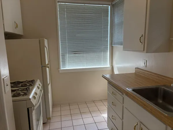 $2,375 | 2122 Williams Street, Unit 2122, Palo Alto, CA 94306