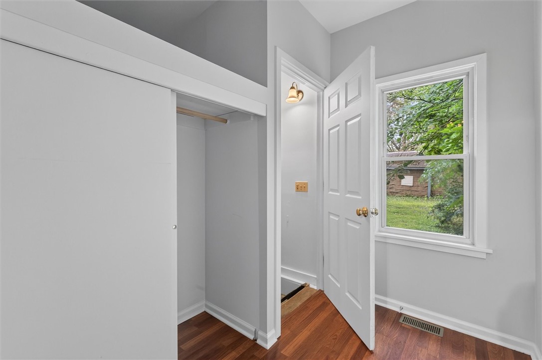 20 Poplar Street Rochester, NY 14620 - Photo 29 of 33 Gallery Image 29