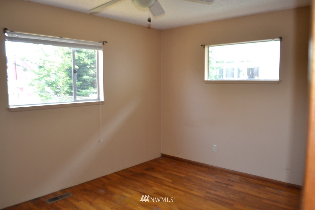 2209 Rockefeller Avenue Everett, WA 98201 - Photo 5 of 13
