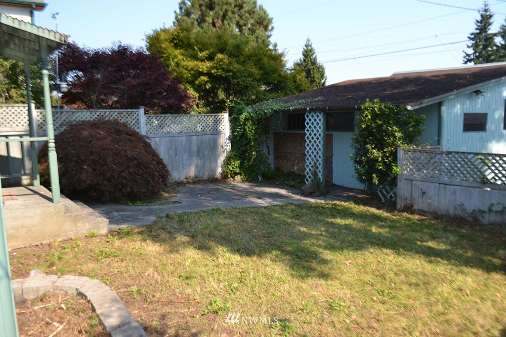 2209 Rockefeller Avenue Everett, WA 98201 - Photo 8 of 13