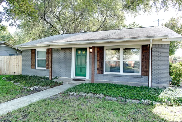 $274,950 | 110 Eastley Drive, San Antonio, TX 78217