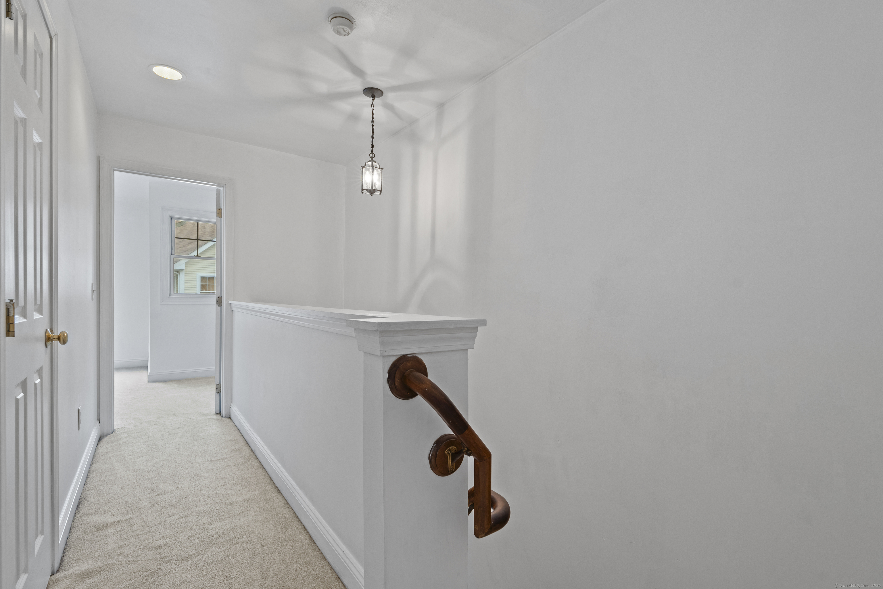 527 West Thames Street, Unit 9 Norwich, CT 06360 - Photo 21 of 25 a view of a room with gym equipment