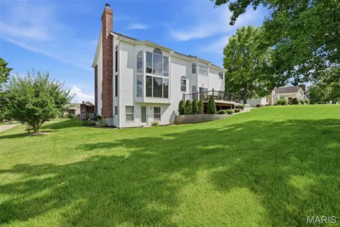 $625,000 | 444 Eagle Pointe Landing Drive, Eureka, MO 63025