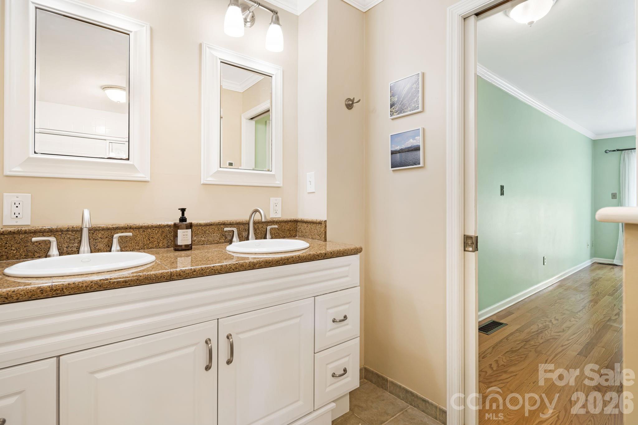 212 Riva Ridge Drive Fairview, NC 28730 - Photo 18 of 43