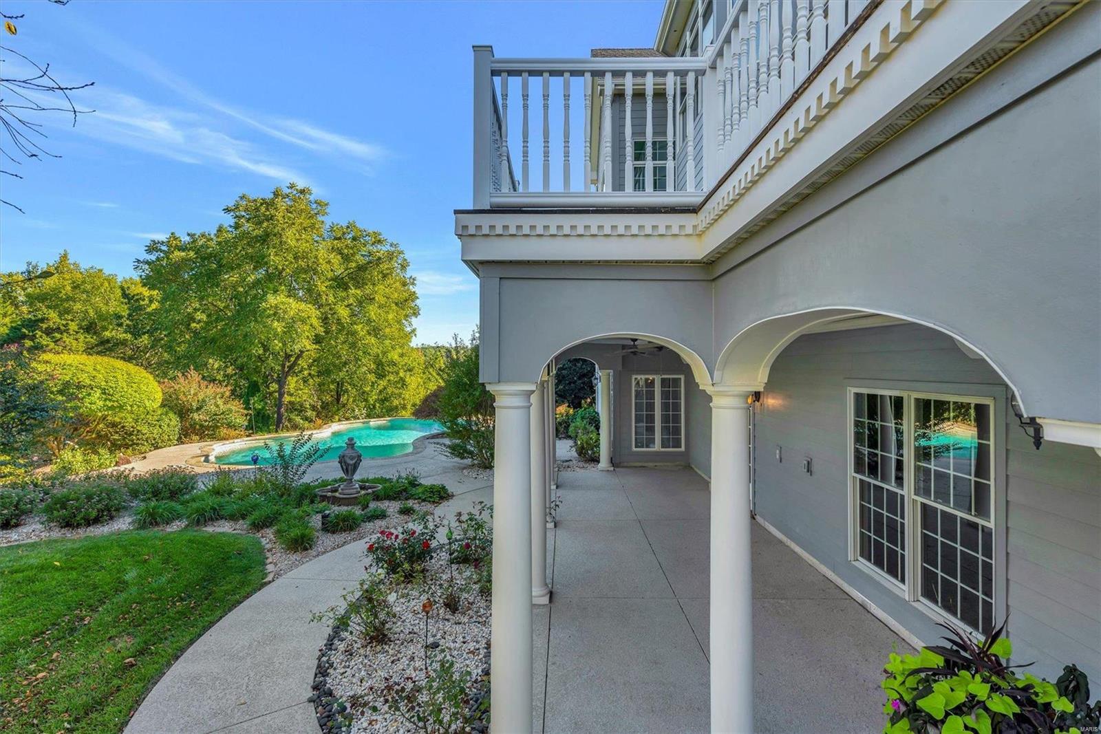 17975 Bonhomme Ridge Court Chesterfield, MO 63005 - Photo 12 of 69