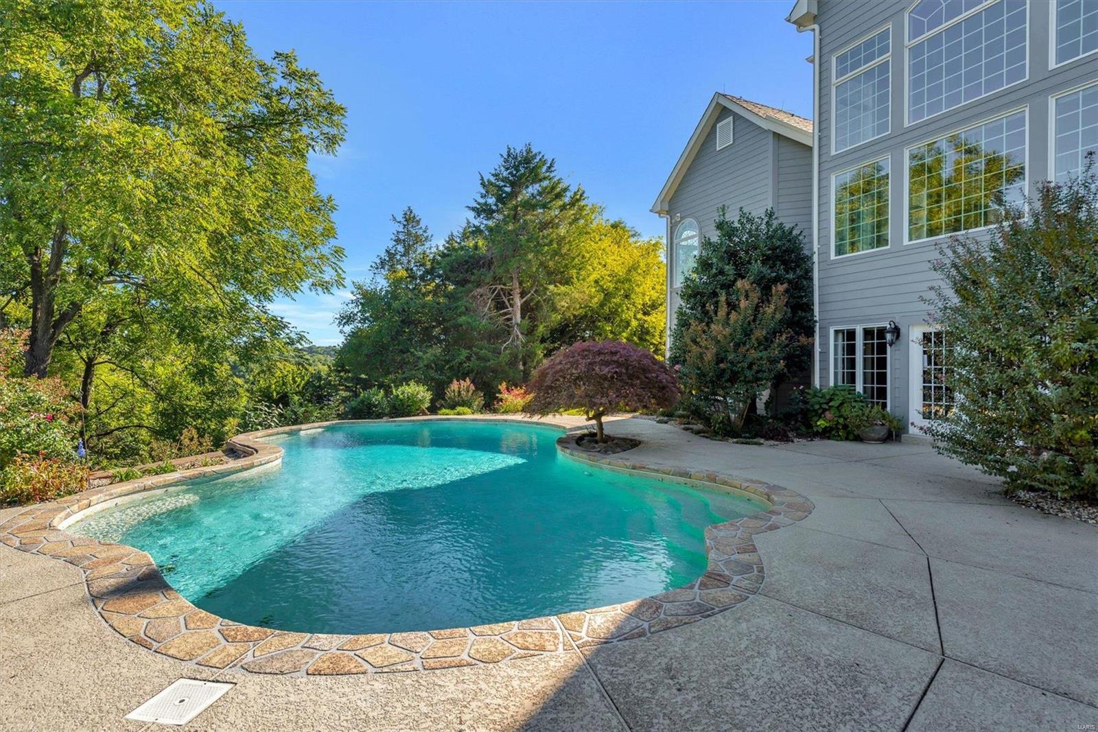 17975 Bonhomme Ridge Court Chesterfield, MO 63005 - Photo 14 of 69