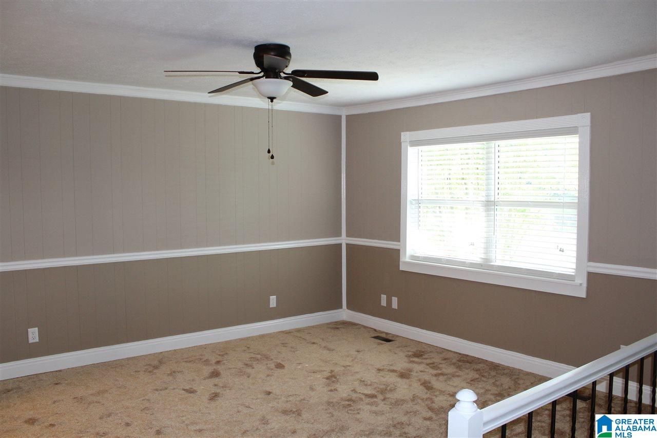 225 Pinecrest Drive Weaver, AL 36277 - Photo 4 of 40