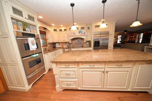 $399,000 | 833 North 27th Street, Mount Vernon, IL 62864