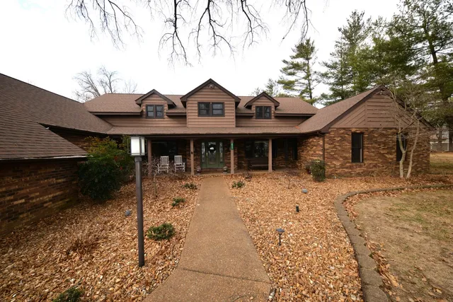 $399,000 | 833 North 27th Street, Mount Vernon, IL 62864