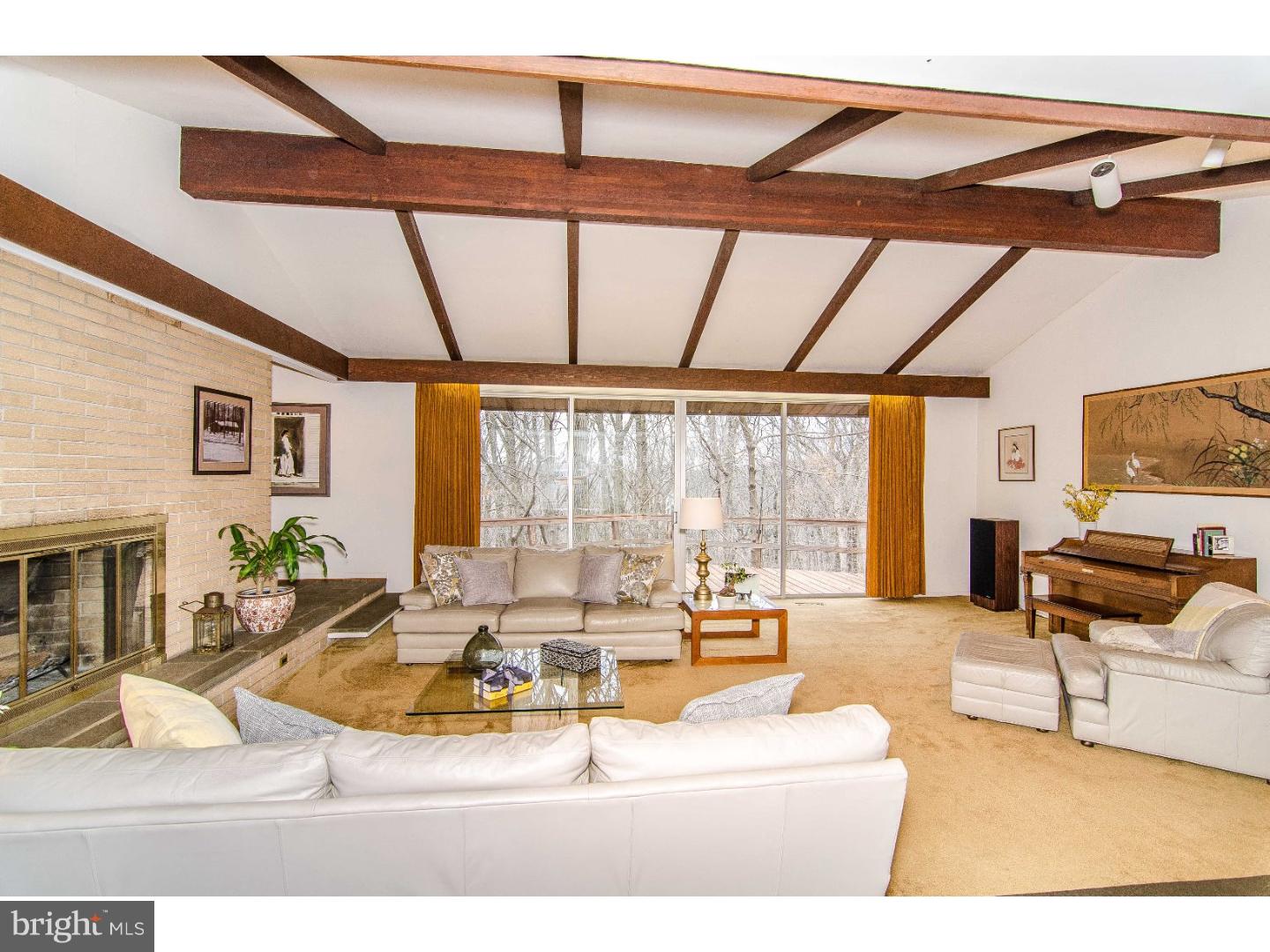 853 Brandywine Road Downingtown, PA 19335 - Photo 3 of 25 Great Room
