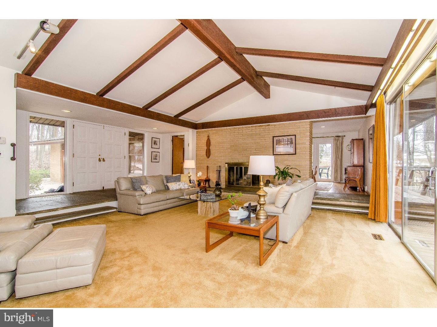 853 Brandywine Road Downingtown, PA 19335 - Photo 4 of 25 Great Room