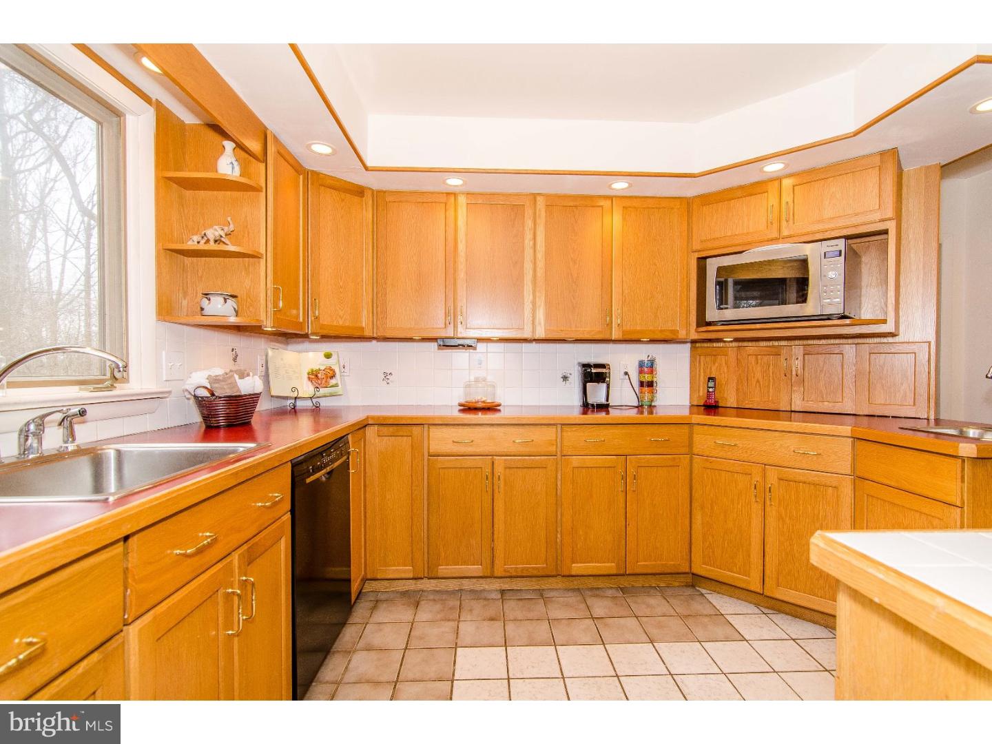 853 Brandywine Road Downingtown, PA 19335 - Photo 8 of 25 Kitchen