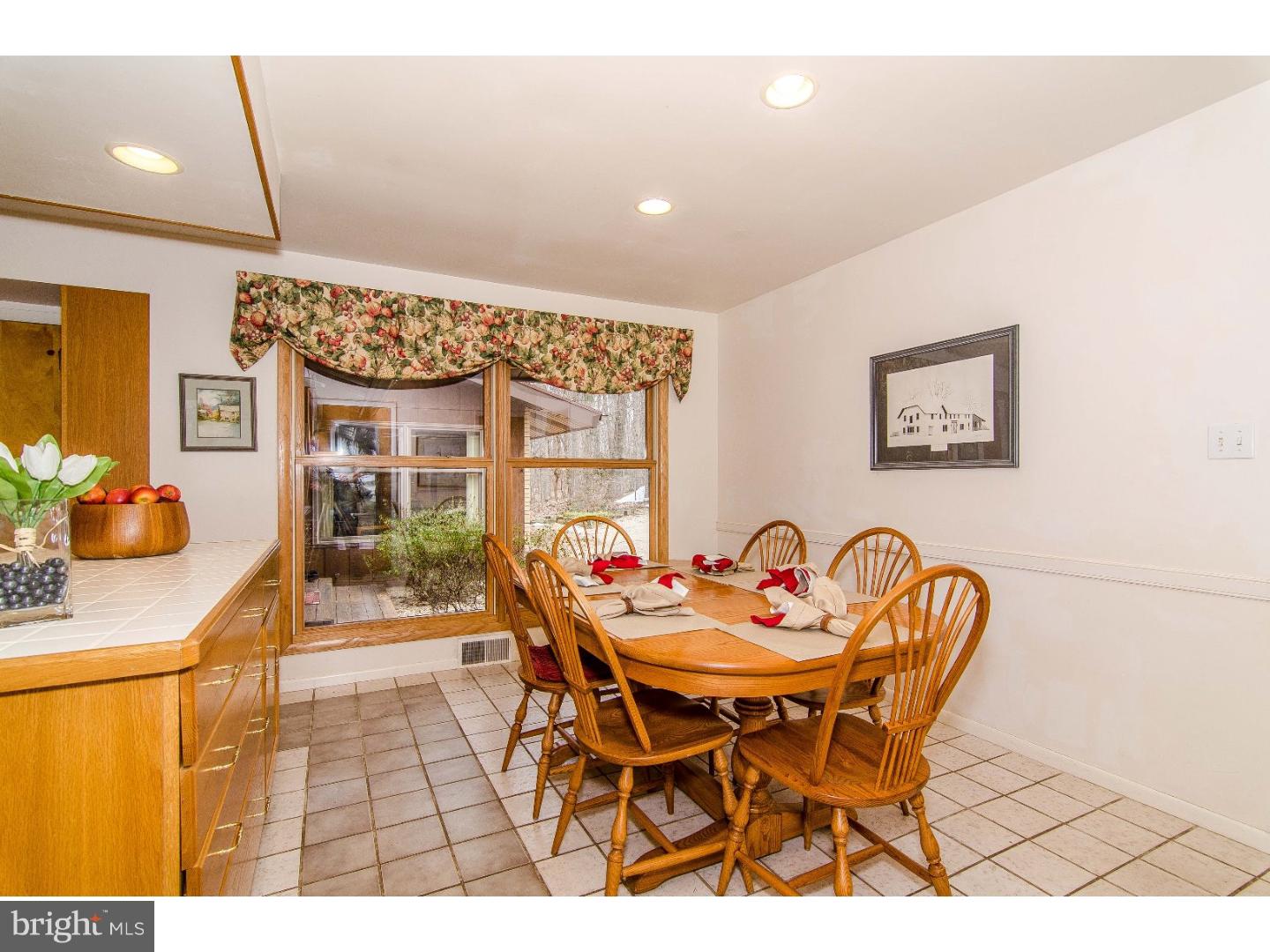 853 Brandywine Road Downingtown, PA 19335 - Photo 9 of 25 Breakfast Room