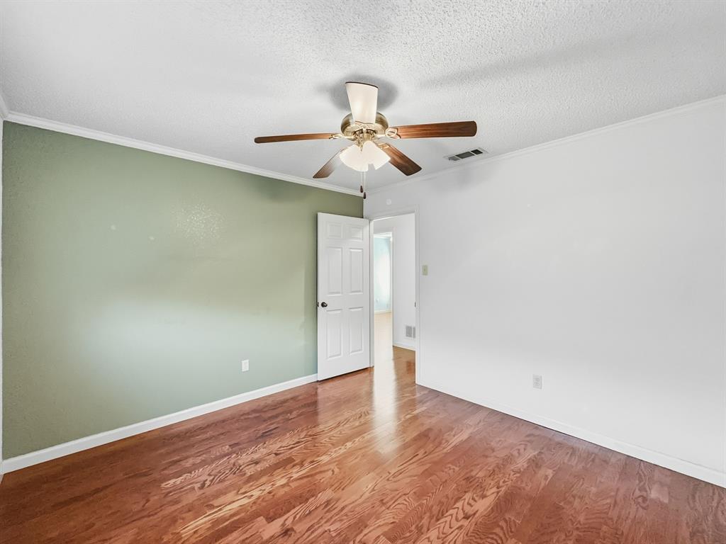 302 Apollo Road Garland, TX 75040 - Photo 16 of 38 a window in an empty room